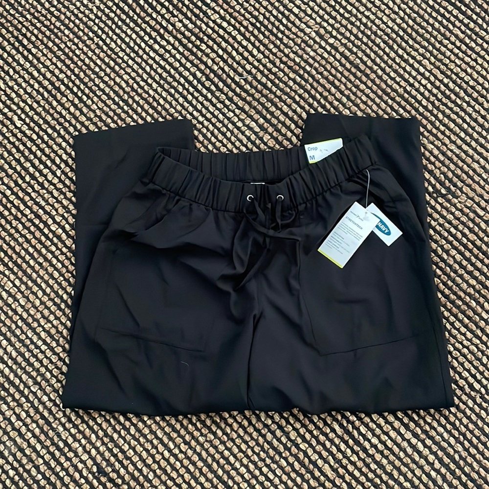 Old Navy crop pants